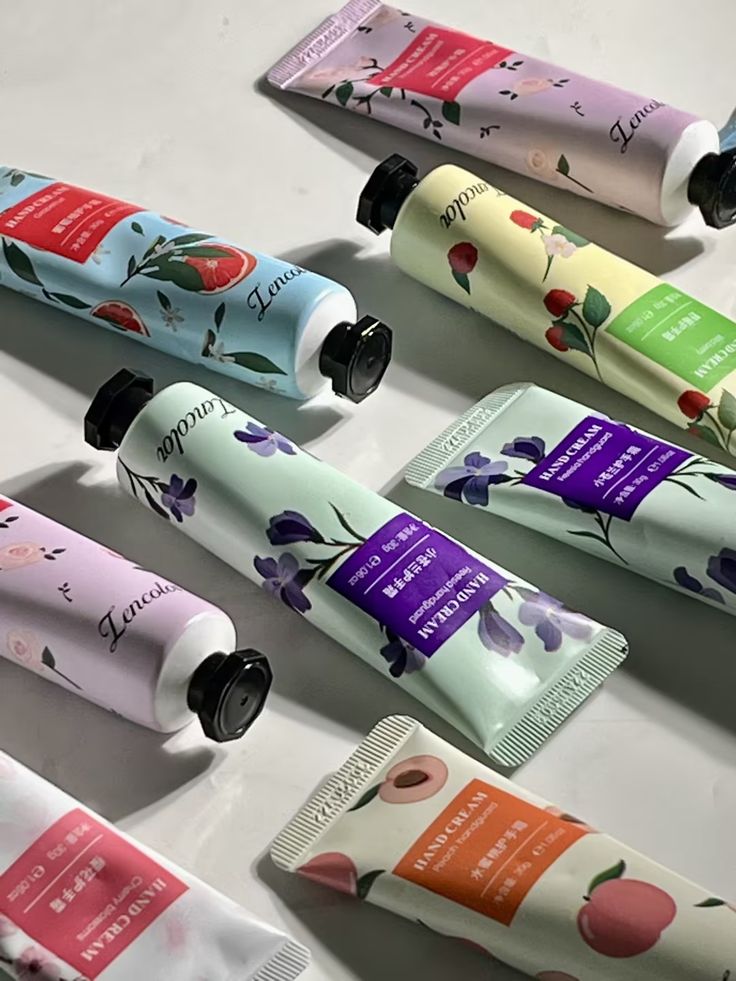 10Pcs Fruity Flowery Hand Cream Moisturizing Nourishing anti Chap Repairing Hands Care Beauty Skincare Hand Creams Sets
